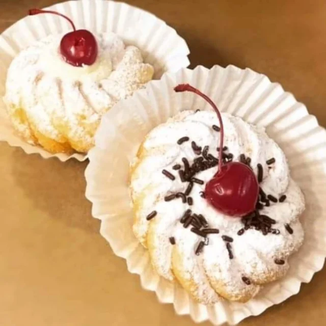 🚨 They’re BACK! 🍩

St. Joseph’s Donuts have returned to Ob-Co’s Donuts!

Choose your favorite filling: Cannoli Cream or St. Joseph’s Cream 🤤

✨ Available for a LIMITED TIME ONLY, so DONUT wait!

#donuts #StJosephsDonuts  #SupportLocal #JerseyShoreEats #tomsriverlocal